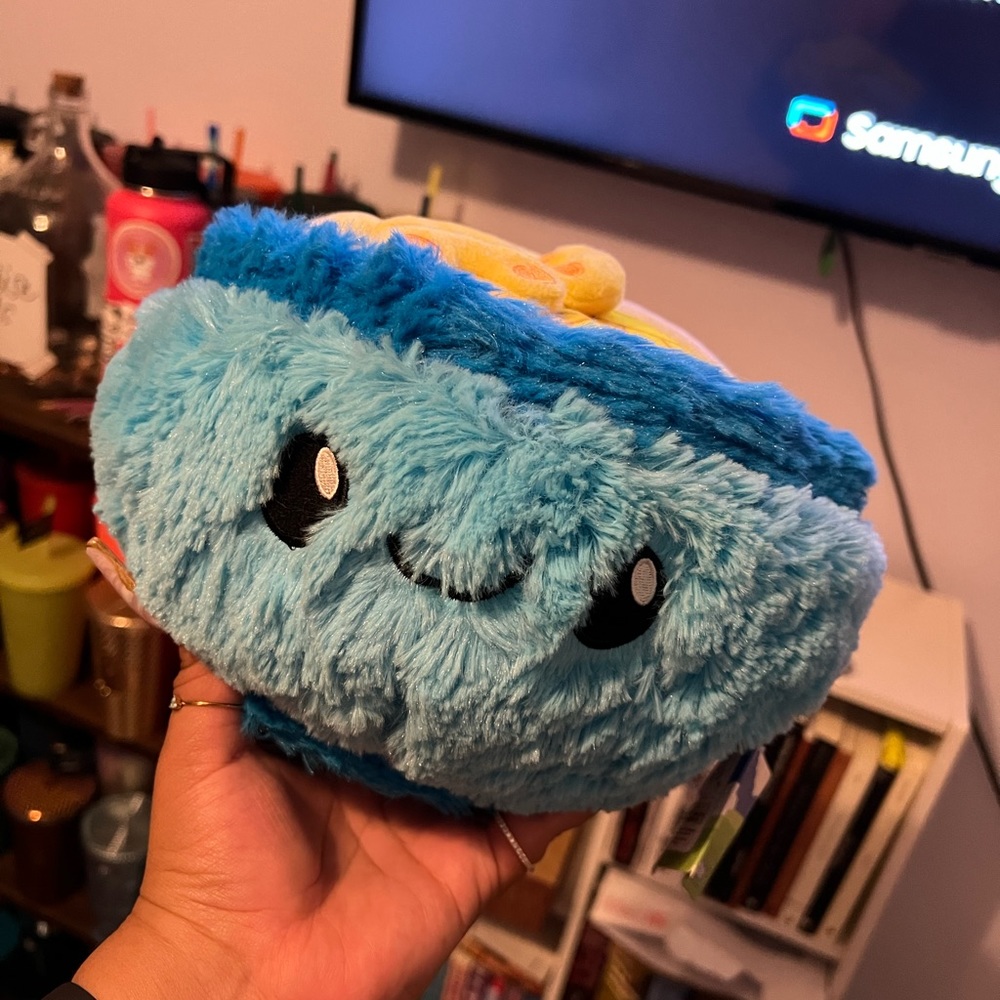 Macaroni Squishable